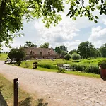 Schloss & Gut Ulrichshusen