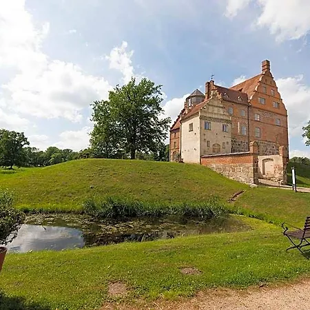 Szálloda Schloss & Gut Ulrichshusen