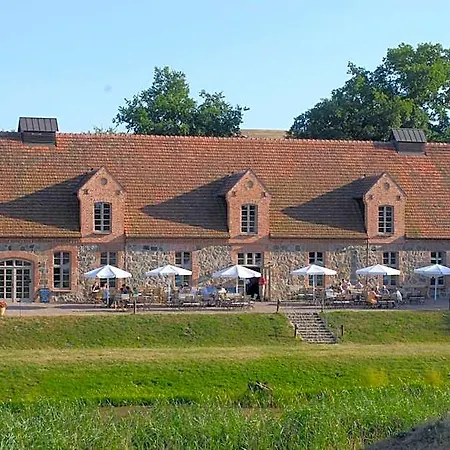 Schloss & Gut
