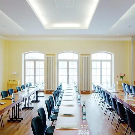 Schloss & Gut Ulrichshusen