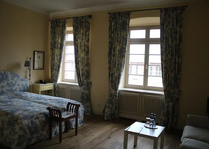 Schloss & Gut Hotel 4*